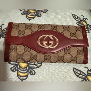 GUCCI wallet: red canvas Sukey wallet